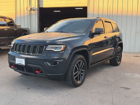Used 2017 Jeep Grand Cherokee Trailhawk w/ Trailhawk Luxury Group image 1