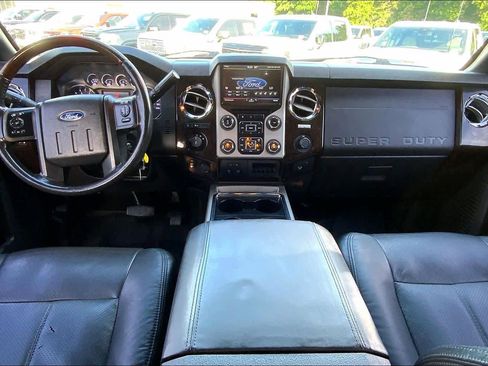 Used 2015 Ford F250 Platinum w/ FX4 Off-Road Package AWD/4WD image 14