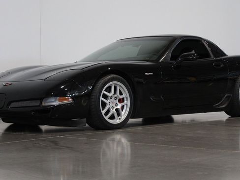 Used 2001 Chevrolet Corvette Z06 RWD image 35