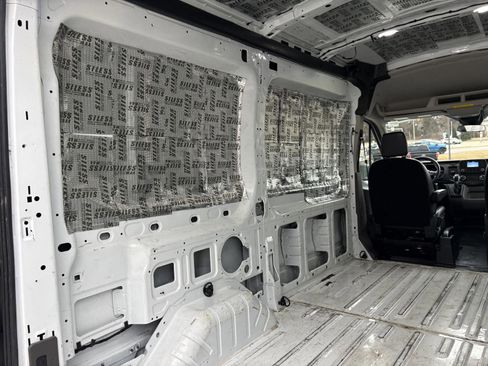 Used 2020 Ford Transit 250 Medium Roof image 19