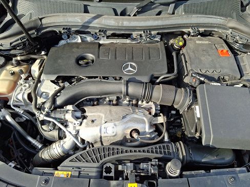 Used 2022 Mercedes-Benz GLA 250 4MATIC image 28