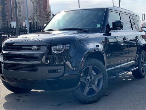 New 2026 Land Rover Defender 110 X-Dynamic SE image 1