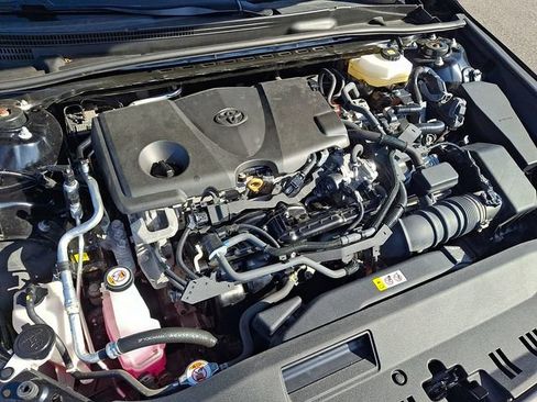 Used 2025 Toyota Camry SE FWD image 28