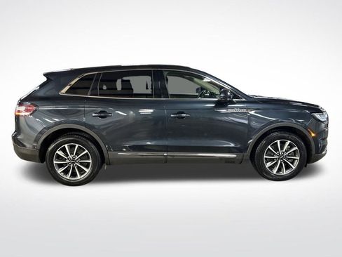 Used 2021 Lincoln Nautilus AWD image 7