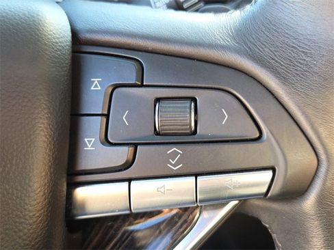 Used 2023 Cadillac XT6 Premium Luxury w/ Technology Package image 28