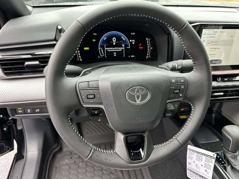 New 2026 Toyota Camry SE w/ Multimedia Upgrade Package FWD image 18