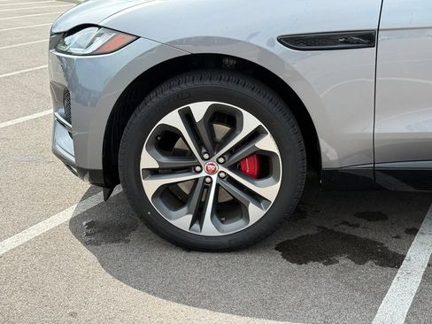 Used 2022 Jaguar F-PACE S AWD/4WD image 10