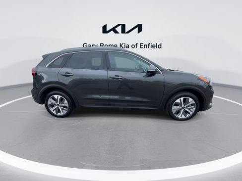 Used 2022 Kia Niro EX w/ Cold Weather Package image 9