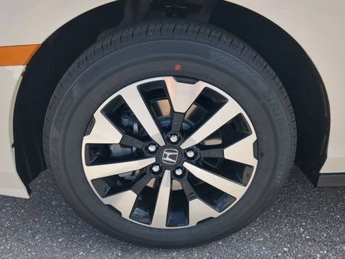 New 2026 Honda Odyssey EX-L image 10
