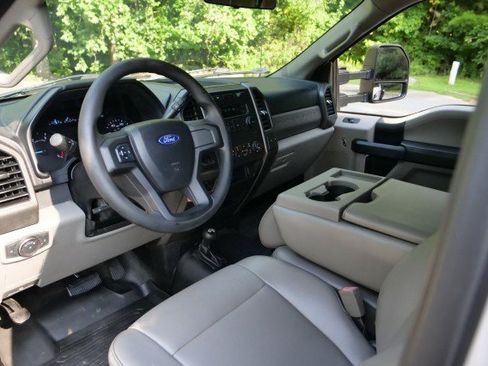 Used 2019 Ford F350 XL w/ Power Equipment Group AWD/4WD image 2