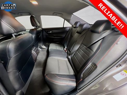 Used 2017 Toyota Camry SE image 22