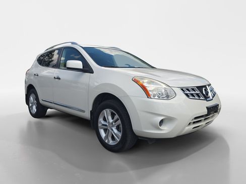 Used 2012 Nissan Rogue SV w/ Premium Pkg AWD/4WD image 8