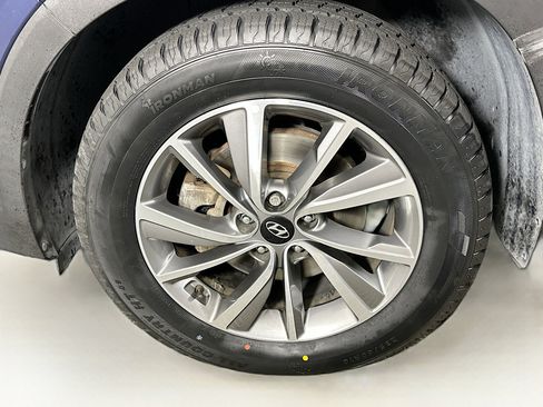 Used 2020 Hyundai Santa Fe SEL w/ Convenience Package AWD/4WD image 11