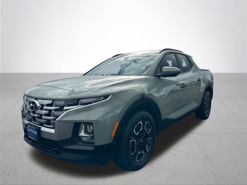 Used 2022 Hyundai Santa Cruz SEL w/ Activity Package AWD/4WD image 2