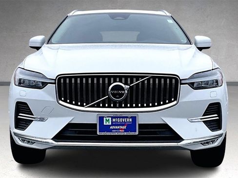Certified 2023 Volvo XC60 B5 Plus image 2