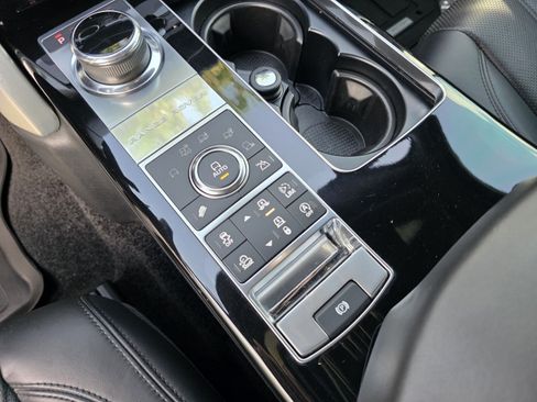 Used 2017 Land Rover Range Rover Supercharged AWD/4WD image 22