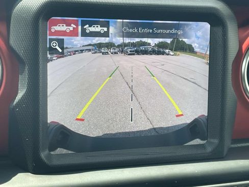 Used 2020 Jeep Gladiator Rubicon AWD/4WD image 16