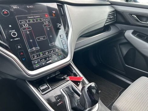 Used 2023 Subaru Outback Premium image 16