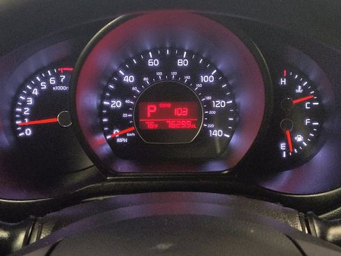 Used 2019 Kia Soul FWD image 23