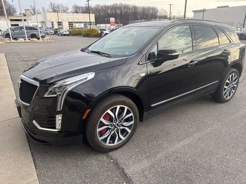 Certified 2024 Cadillac XT5 Sportv w/ Technology Package image 1