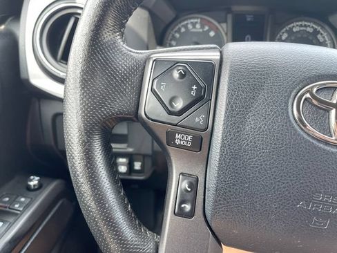 Used 2017 Toyota Tacoma TRD Pro AWD/4WD image 26
