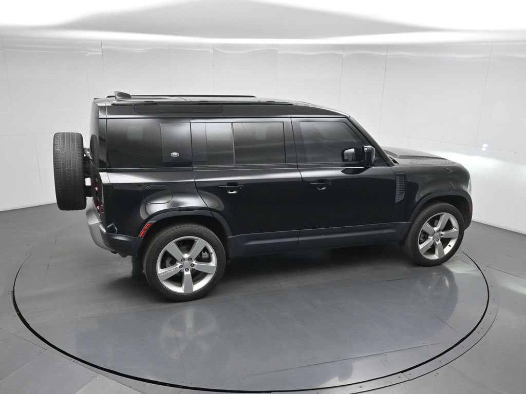 Used 2024 Land Rover Defender 110 S AWD/4WD image 25