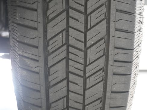Used 2020 Toyota Tacoma SR5 RWD image 25