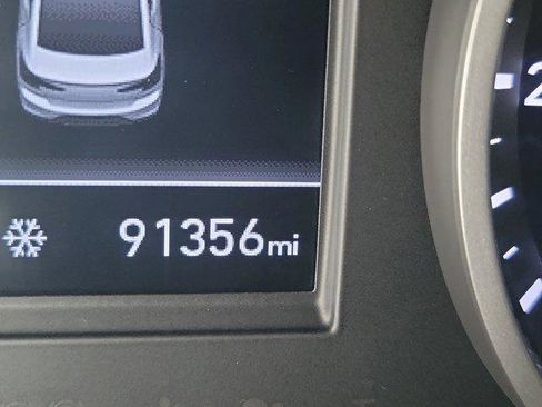 Used 2019 Hyundai Elantra SEL image 19