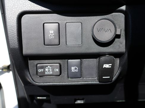 Used 2023 Toyota Tacoma SR AWD/4WD image 27