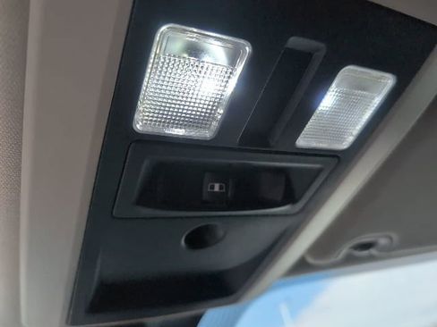 Used 2018 RAM 1500 Classic SLT image 27