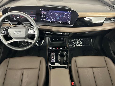 Used 2025 Audi Q6 e-tron Premium w/ Convenience Package image 12