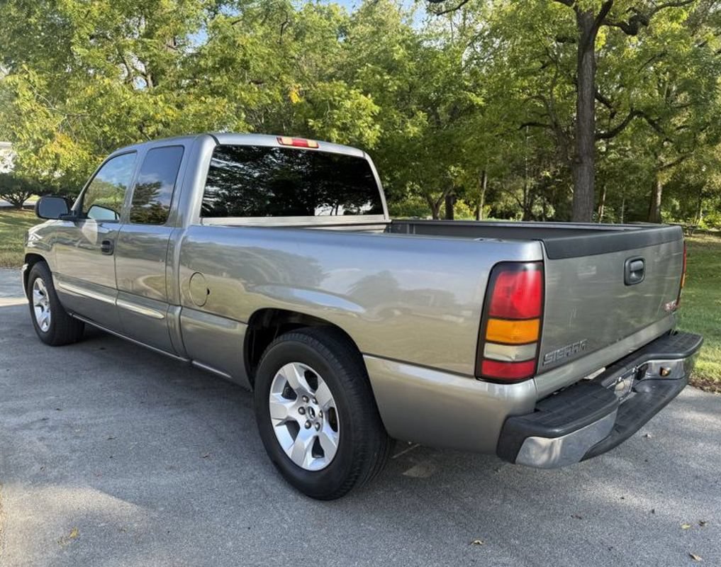Used 2007 GMC Sierra 1500 SLE w/ Extended Cab Value Package RWD image 9