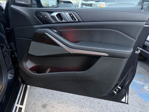 Used 2023 BMW X7 xDrive40i w/ M Sport Package image 15