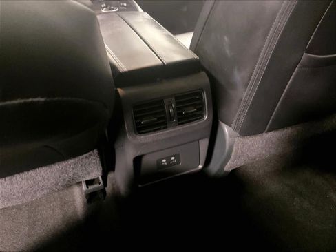 Certified 2023 Nissan Rogue SV w/ SV Premium Package image 27