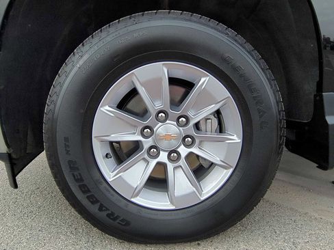Used 2026 Chevrolet Silverado 1500 LT RWD image 29