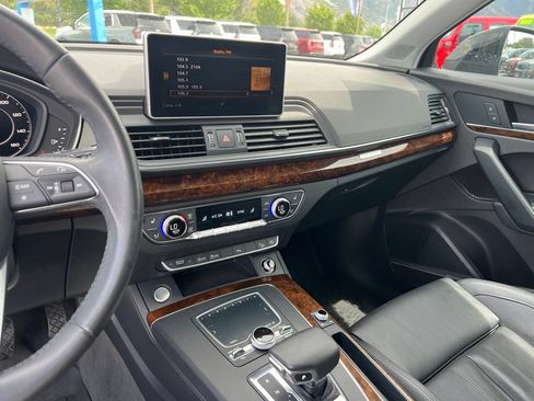 Used 2018 Audi Q5 2.0T Premium Plus w/ Premium Plus Package AWD/4WD image 32