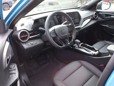 New 2026 Chevrolet Trax RS image 10