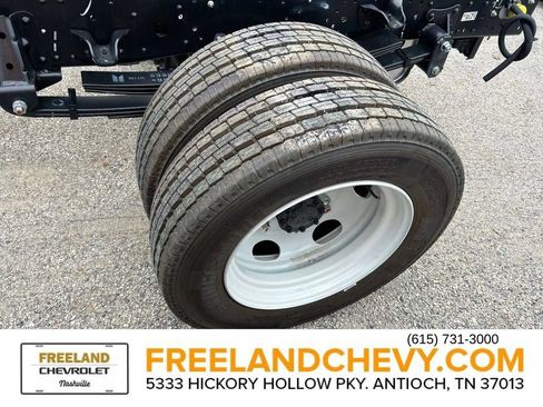 Used 2024 Chevrolet Low Cab Forward 5500HD RWD image 16