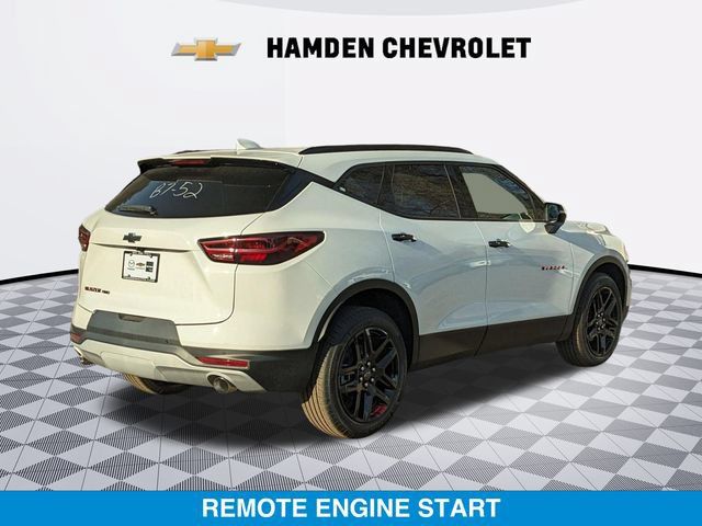 New 2025 Chevrolet Blazer LT w/ Redline Edition AWD/4WD image 3