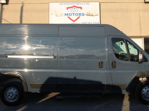 Used 2018 RAM ProMaster 2500 image 4