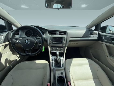 Used 2015 Volkswagen Golf S FWD image 16