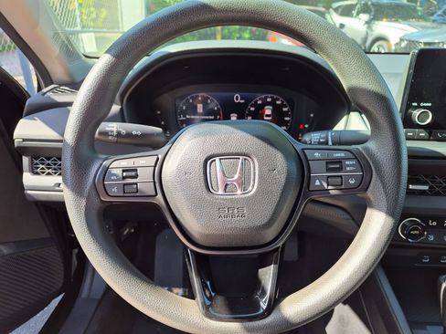 Used 2025 Honda Accord SE image 16