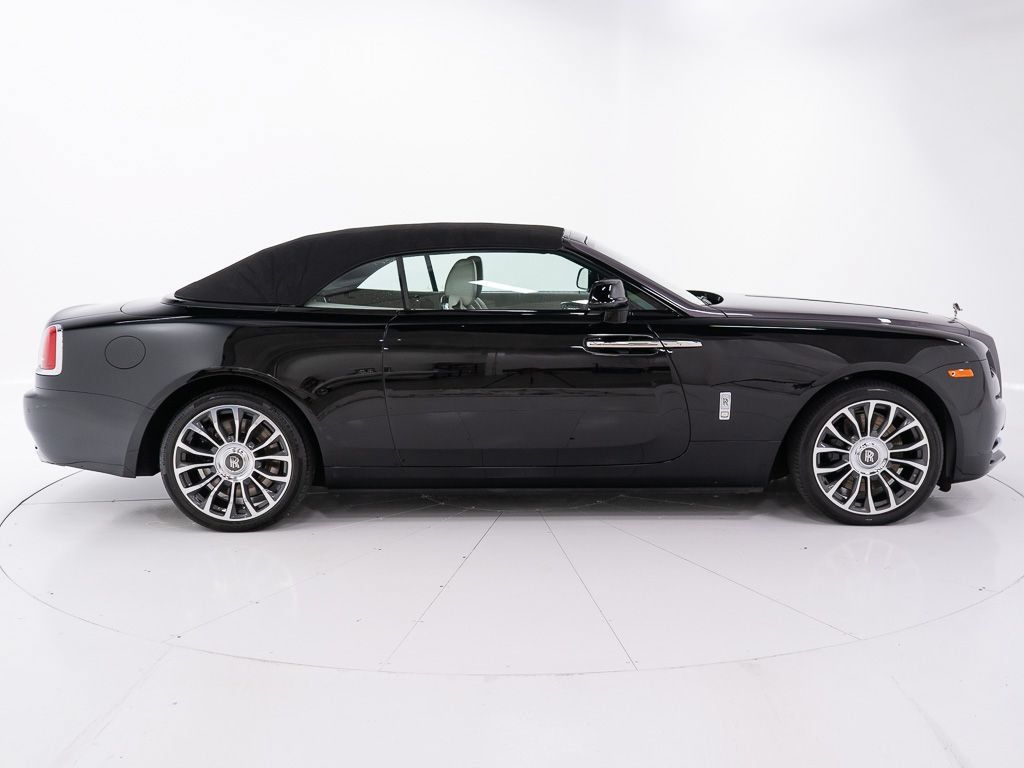 Certified 2018 Rolls-Royce Dawn RWD image 15