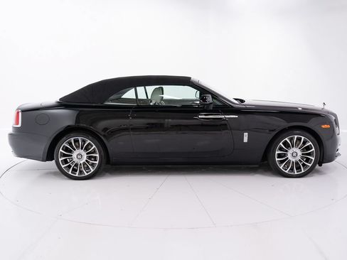 Certified 2018 Rolls-Royce Dawn RWD image 15