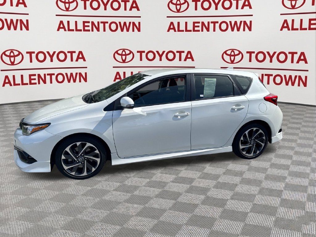 Used 2017 Toyota Corolla iM w/ Carpet Mat Package FWD image 14