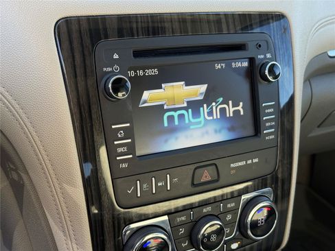 Used 2014 Chevrolet Traverse LT AWD/4WD image 23