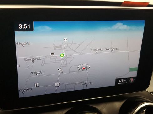 Used 2018 Mercedes-Benz C 300 image 18