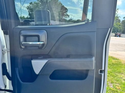 Used 2019 Chevrolet Silverado 2500 LT w/ Z71 Package, Off-Road AWD/4WD image 16
