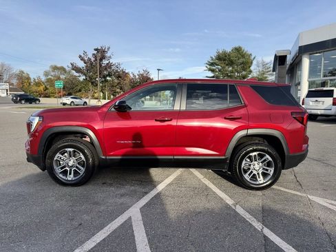 Used 2025 GMC Terrain Elevation image 2