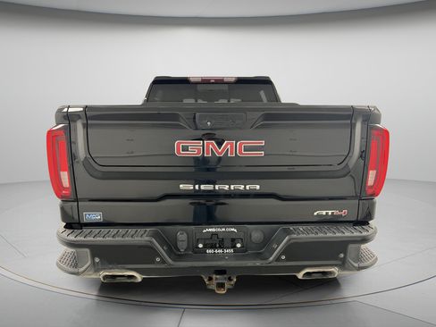 Used 2019 GMC Sierra 1500 AT4 w/ Off Road Performance Package AWD/4WD image 7